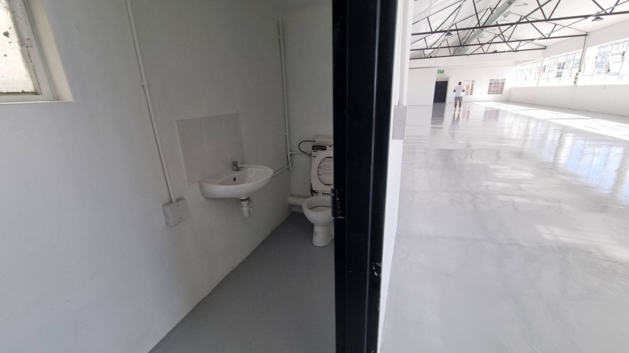 1 Bedroom Property for Sale in Woodstock Western Cape